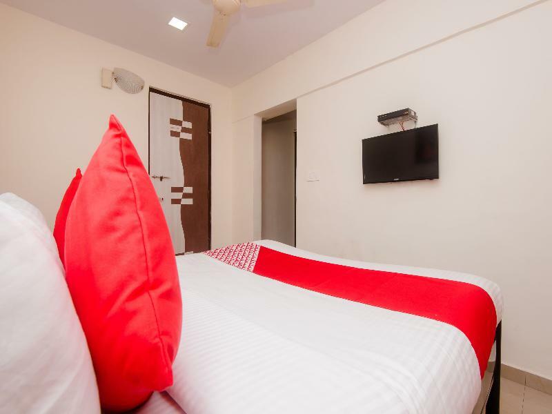 Oyo Flagship 756 Hotel Sarang Heritage Navi Mumbai Exterior foto